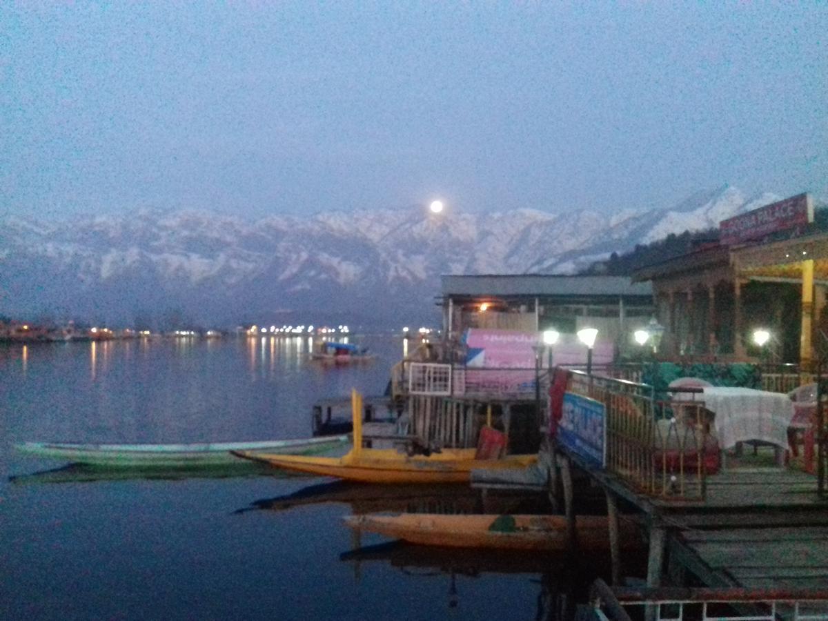 Lake Palace Group Of House Boats Srinagar  Luaran gambar