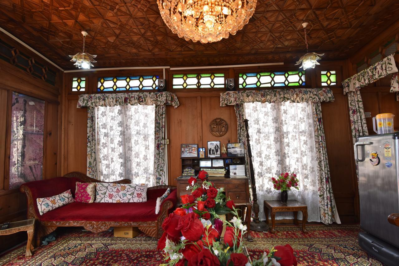 Lake Palace Group Of House Boats Srinagar  Luaran gambar