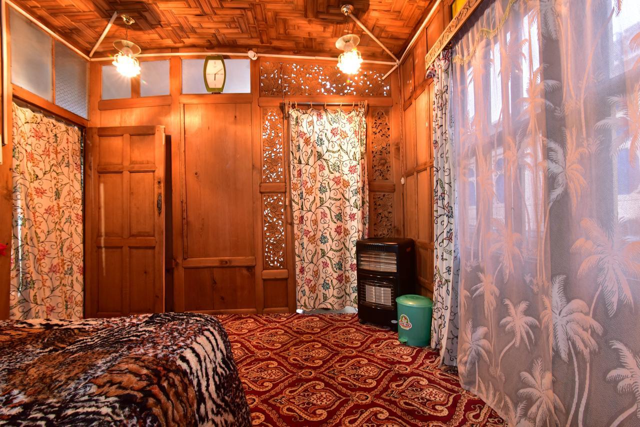 Lake Palace Group Of House Boats Srinagar  Luaran gambar