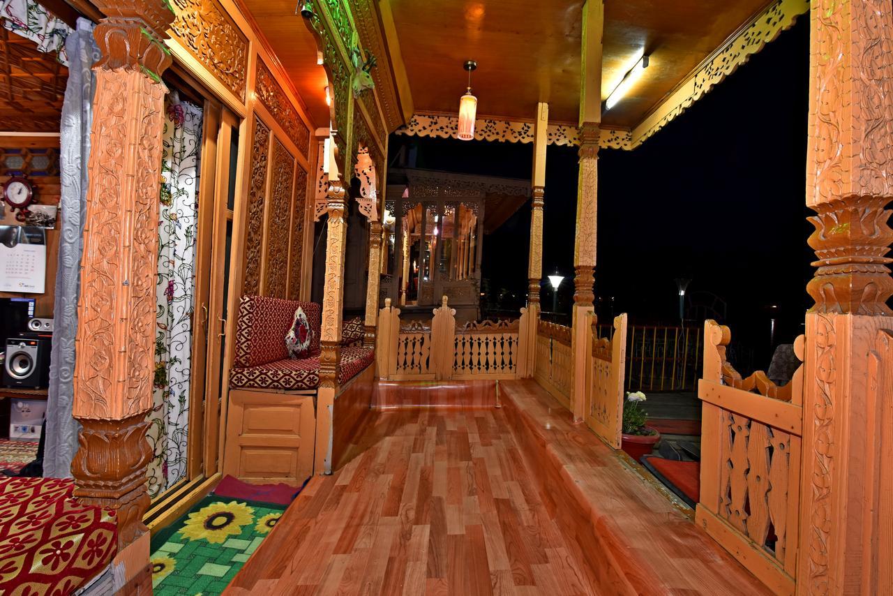 Lake Palace Group Of House Boats Srinagar  Luaran gambar