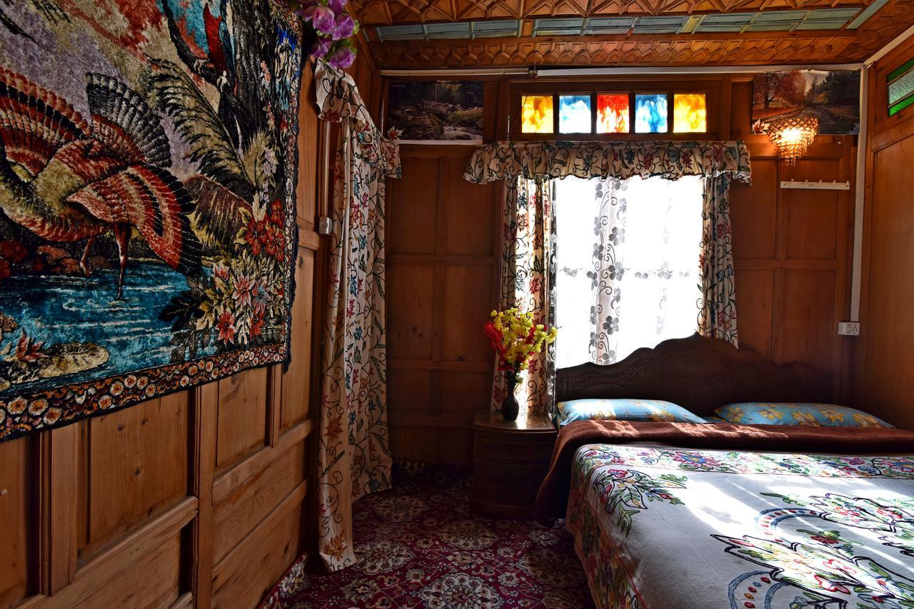 Lake Palace Group Of House Boats Srinagar  Luaran gambar