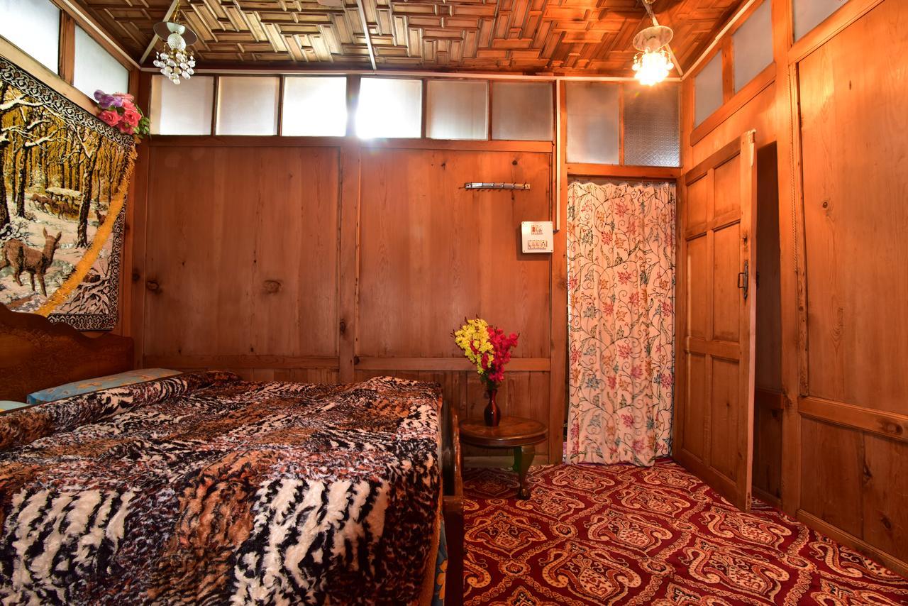 Lake Palace Group Of House Boats Srinagar  Luaran gambar